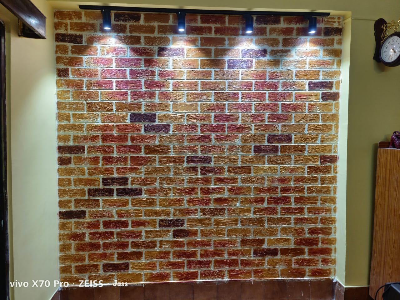 Decorative wall texture