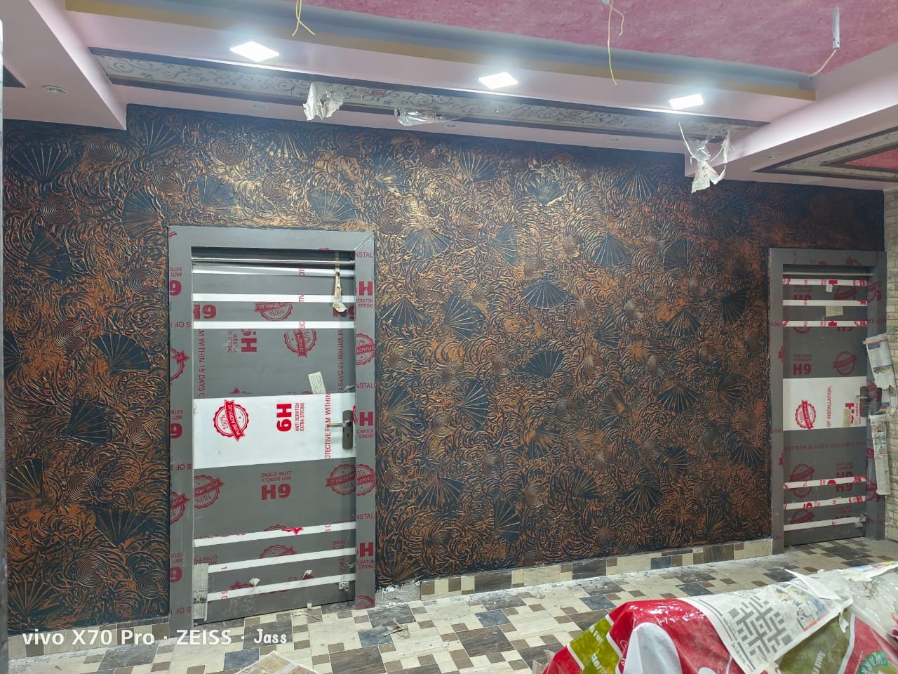 Royal interior painting